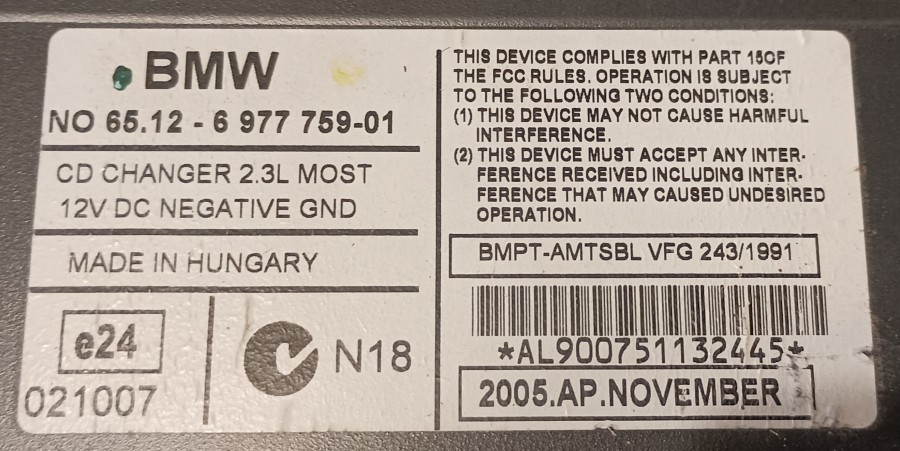 BMW E serios CD Changer []