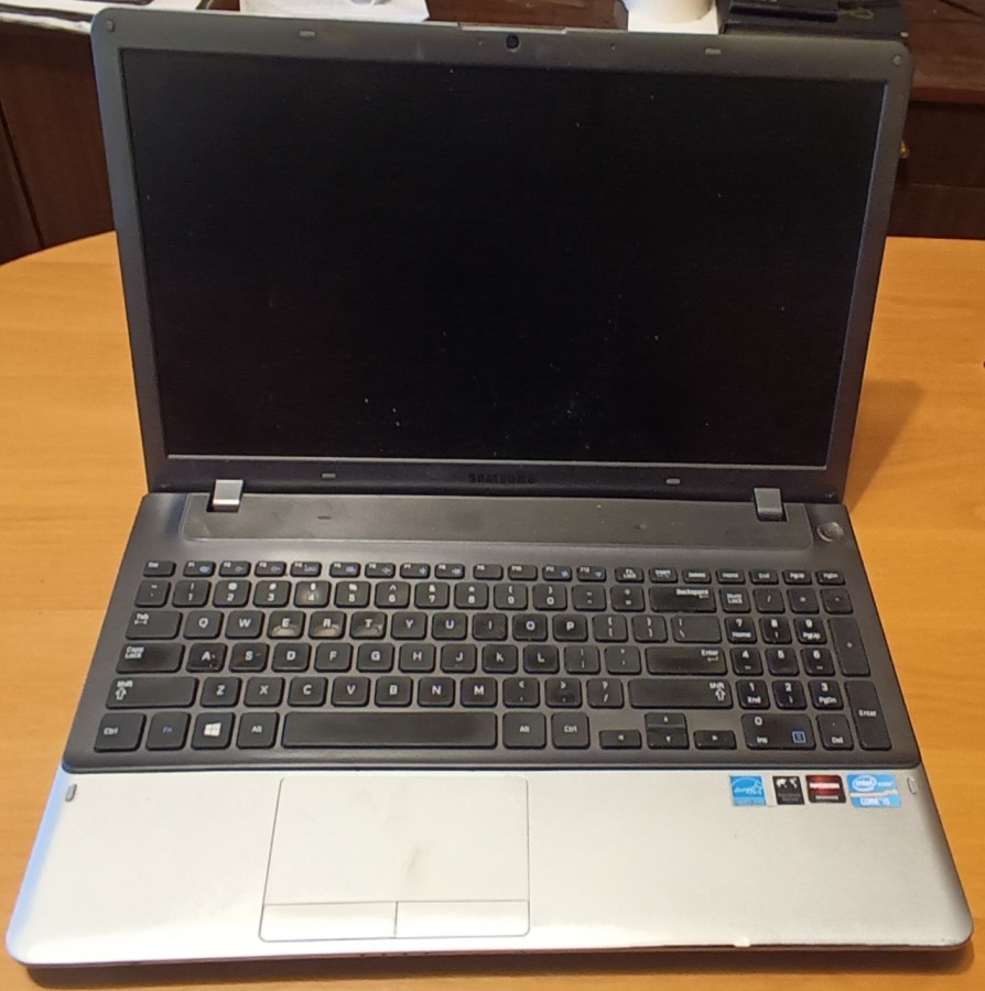 Samsung NP350V5C Dalimis []
